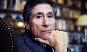Foto Edward Said di tahun 2003, tahun ia meninggal (Credit: Jean-Christian Bourcart/Getty Images)